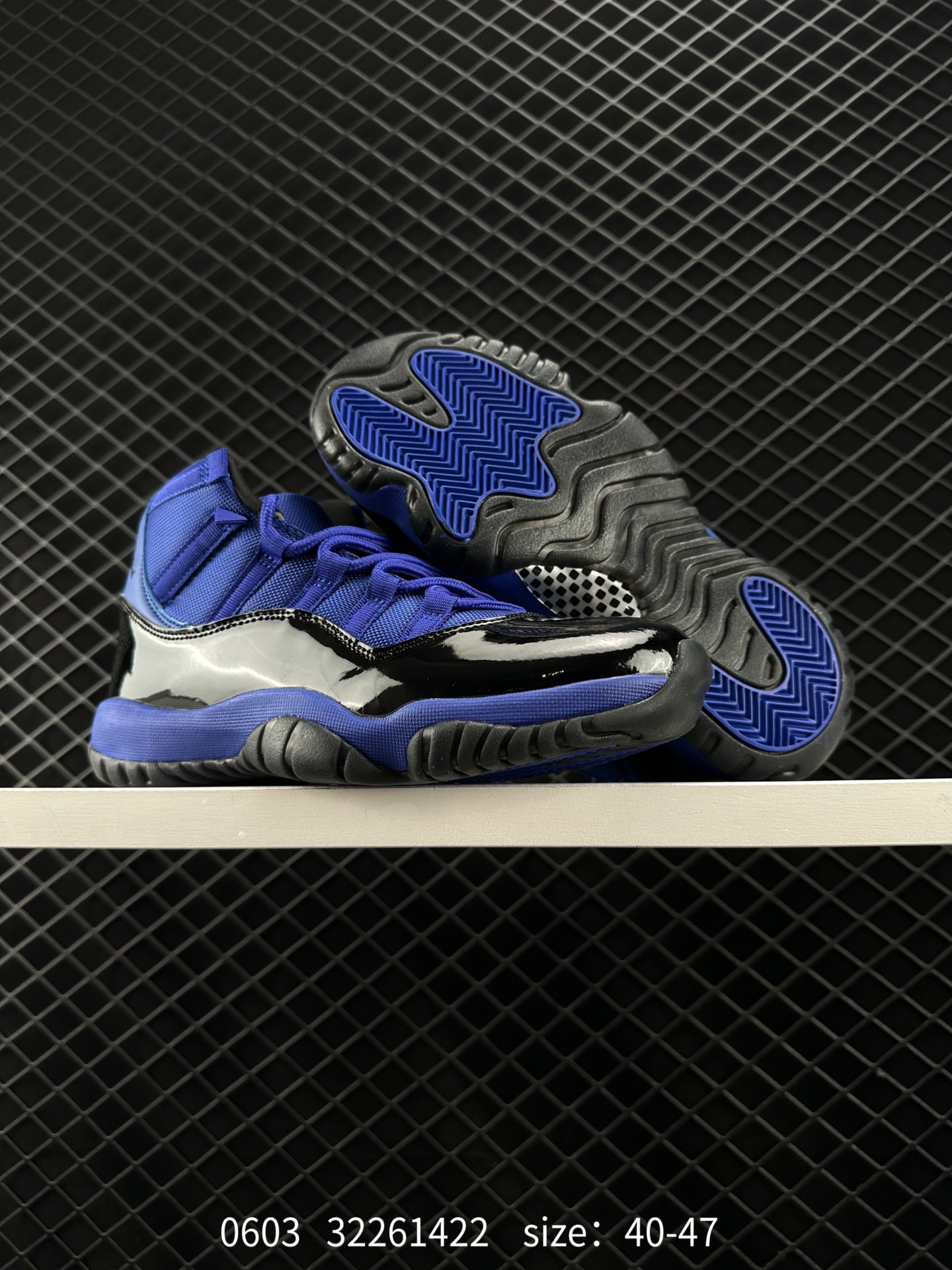 Nike Air Jordan 11 Retro Low”Concord“